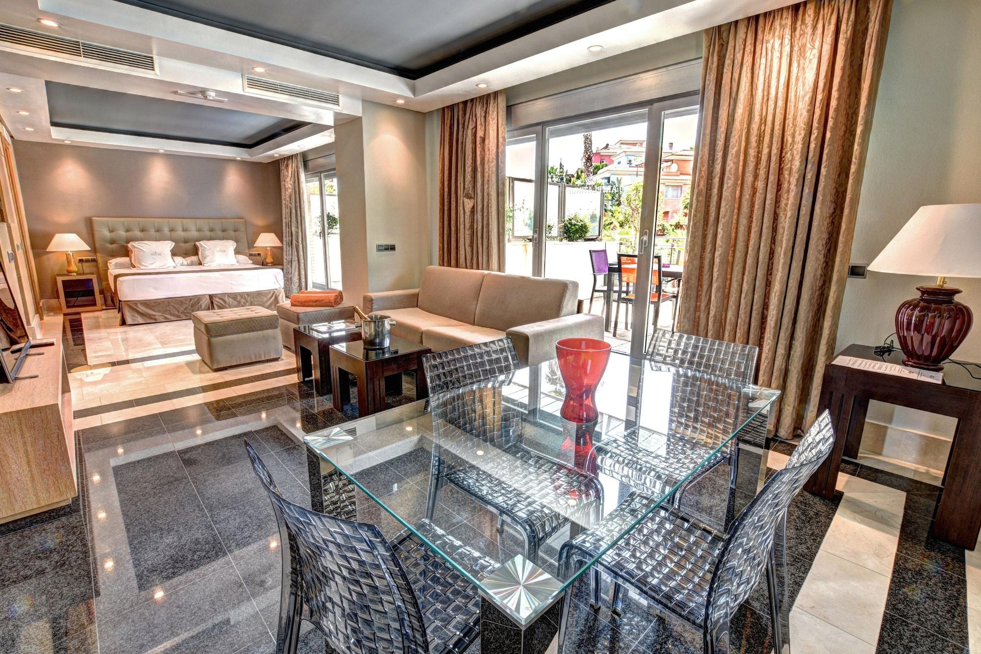 Artplatinum Suites & Apartments Benalmádena Extérieur photo