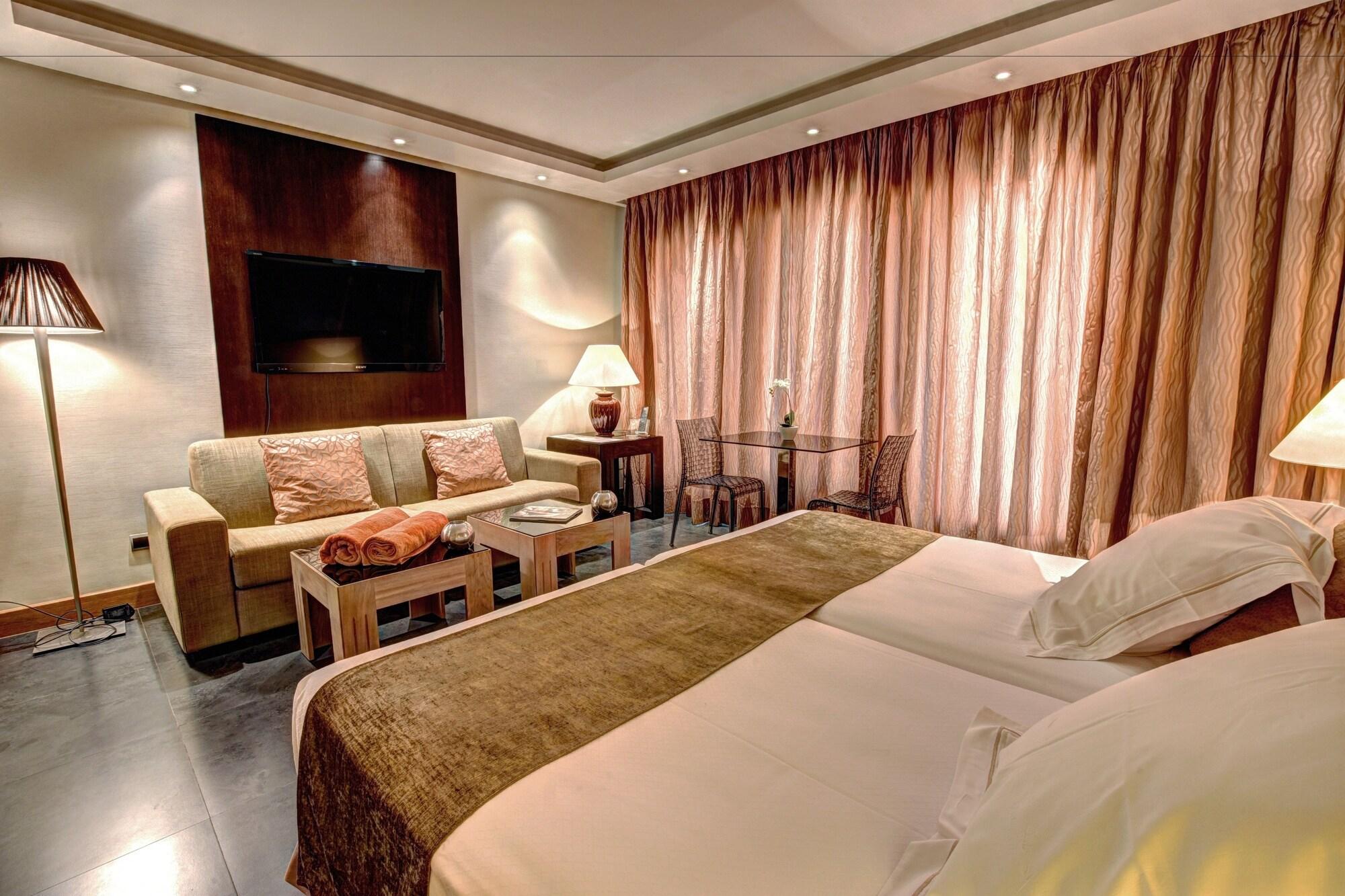 Artplatinum Suites & Apartments Benalmádena Extérieur photo