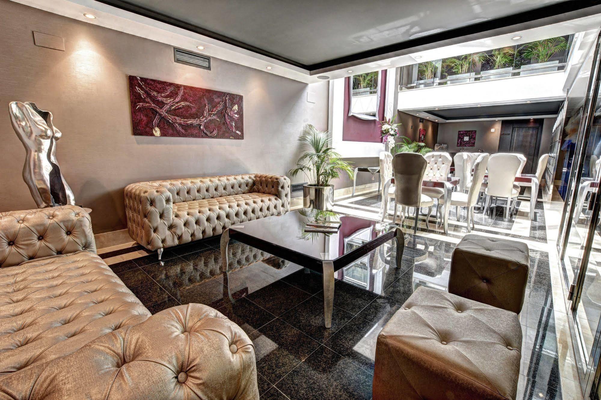Artplatinum Suites & Apartments Benalmádena Extérieur photo