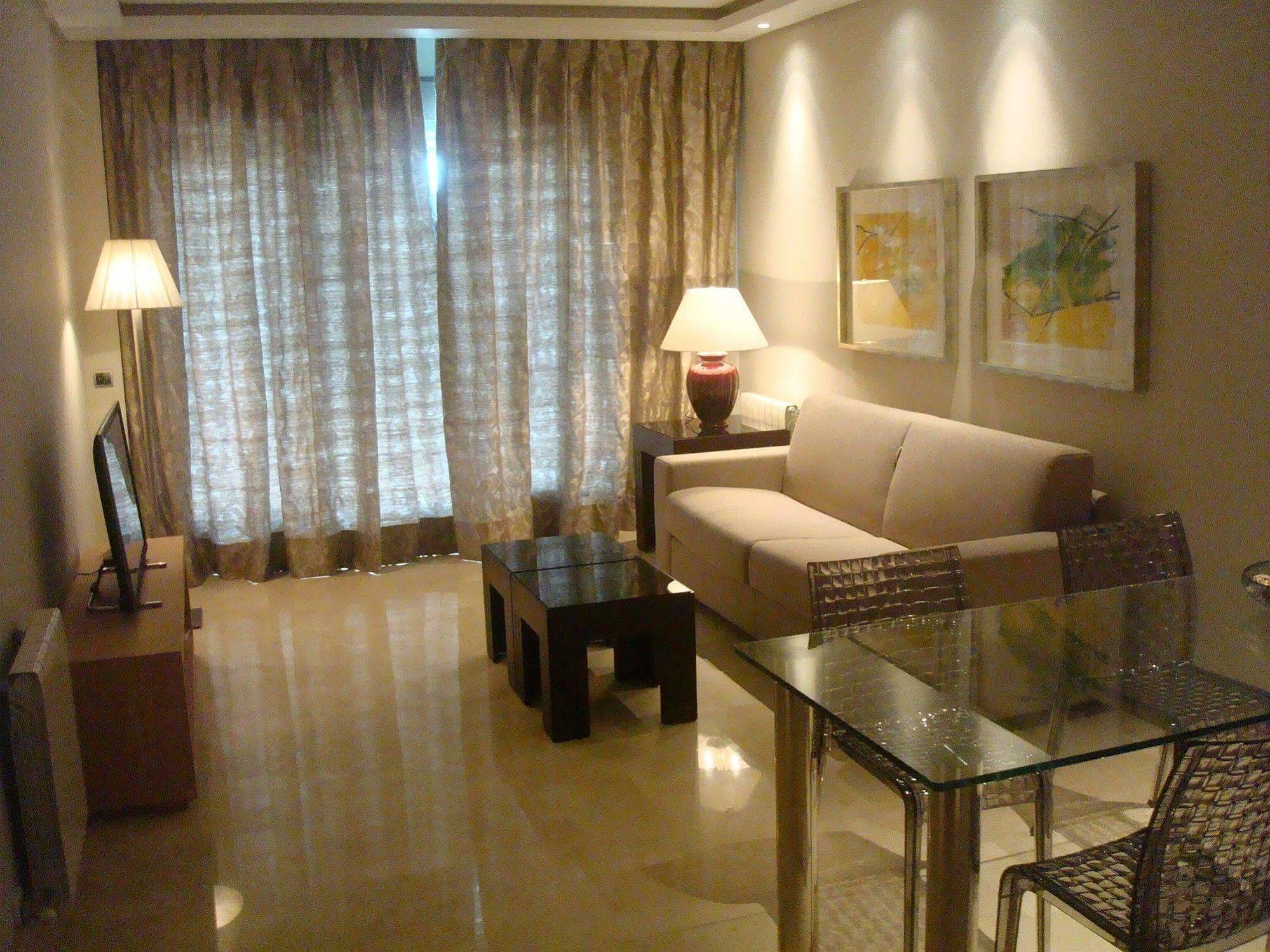 Artplatinum Suites & Apartments Benalmádena Extérieur photo