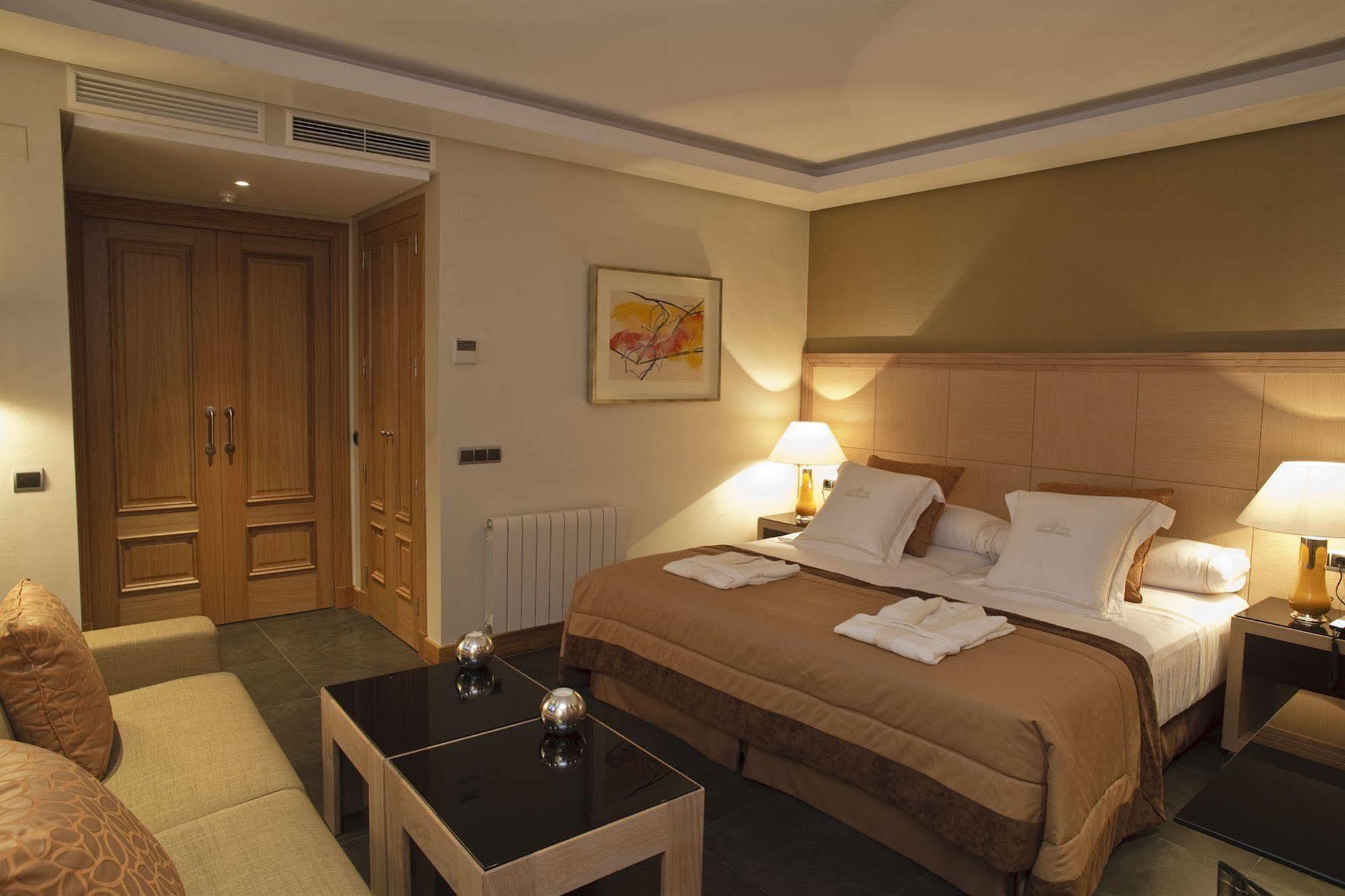 Artplatinum Suites & Apartments Benalmádena Extérieur photo